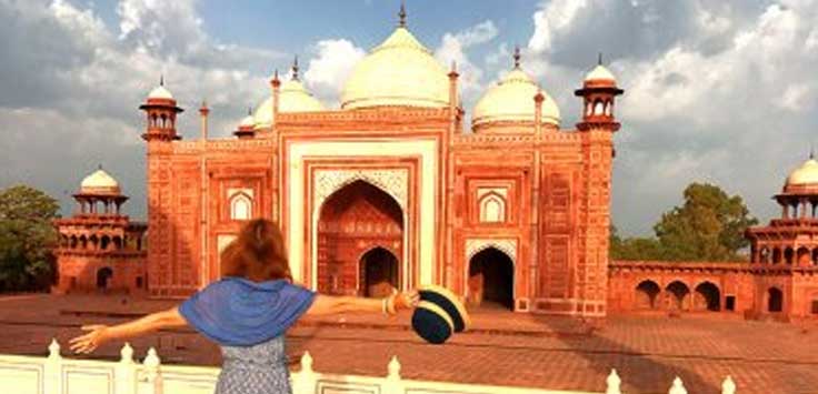 Day Trip to Taj Mahal Agra Fort
